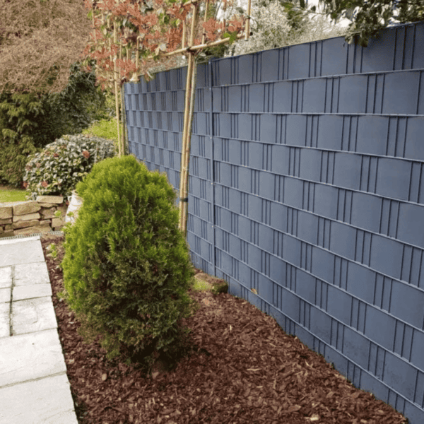 Screen fence