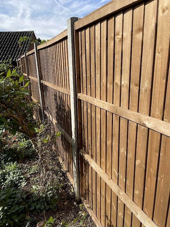 Residential Closeboard Fencing – St Albans