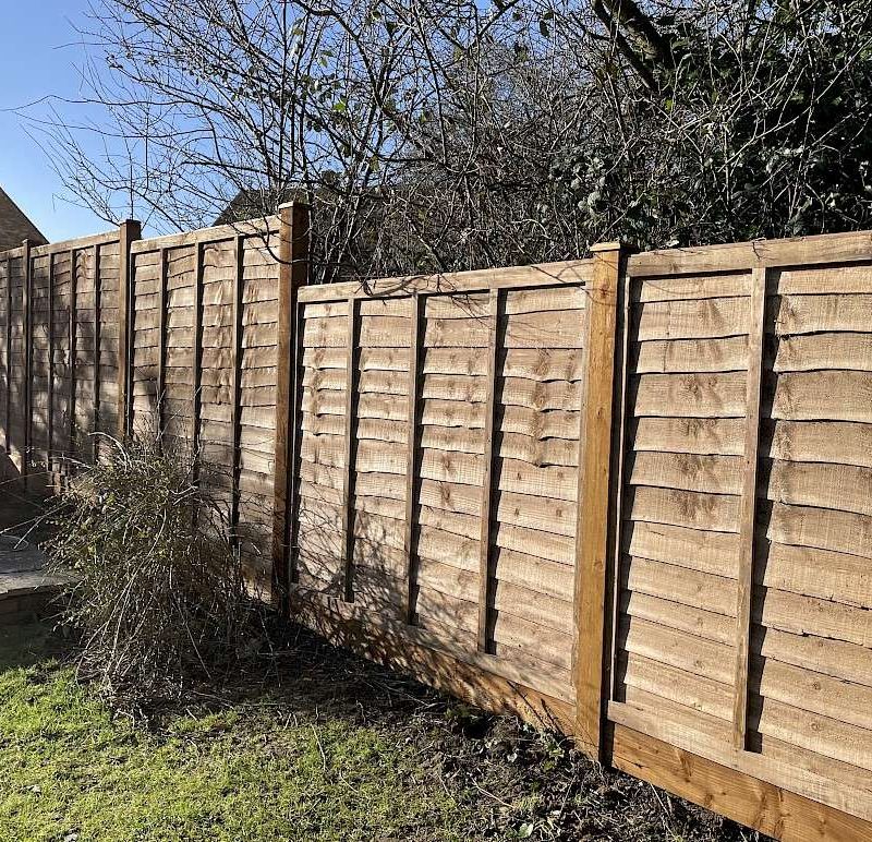 Heavy Duty Overlap Panel Fencing- Welwyn Garden City